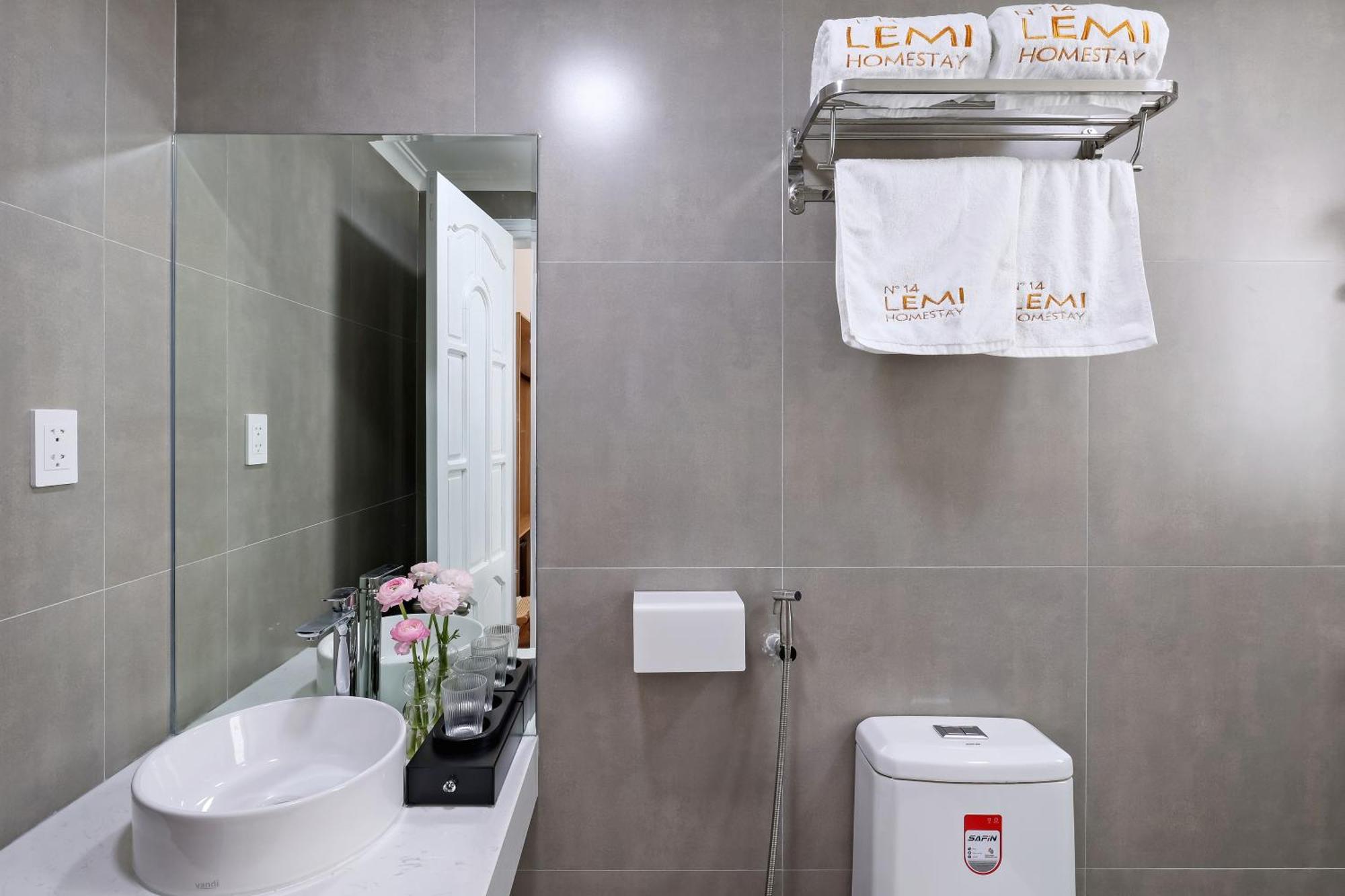 Lemi - Homestay In Hue Zewnętrze zdjęcie
